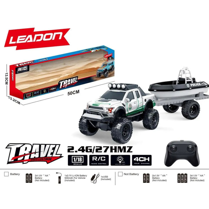 El Camión con Lancha de Policía OL1585 combina la potencia de un vehículo todoterreno con la emoción del control remoto.
Su diseño robusto y realista permite conducirlo por distintos terrenos, mientras transporta una lancha de rescate desmontable, lista para misiones de aventura.