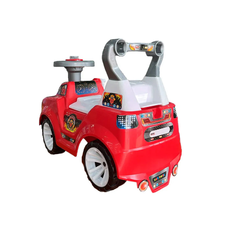 ¡Prepárate para la aventura con el increíble CAMPER BOMBERO!&nbsp;Este vehículo montable de alta calidad está diseñado para brindar horas de diversión y emoción a los pequeños héroes. Con un diseño vibrante en color rojo y detalles realistas, el&nbsp;CAMPER BOMBERO&nbsp;es perfecto para los niños que sueñan con ser bomberos.