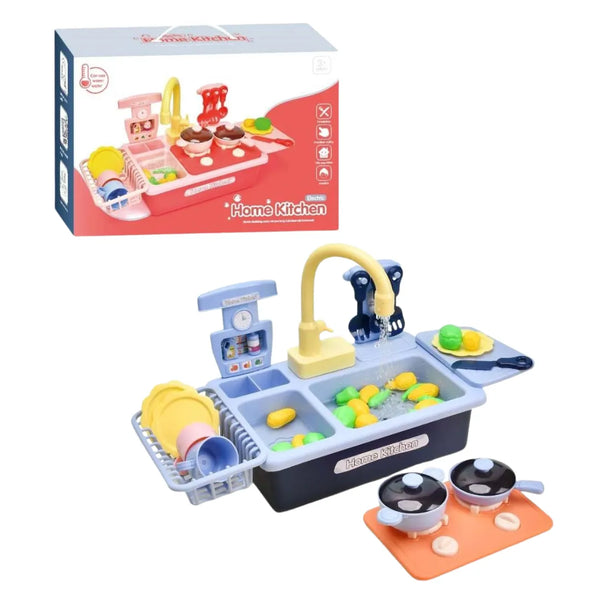 La Cocina con Agua Recargable OL1643 convierte el juego en una experiencia realista y divertida.
Cuenta con grifo eléctrico funcional, utensilios de cocina, platos y alimentos que permiten a los niños imitar las tareas del hogar mientras desarrollan su imaginación.