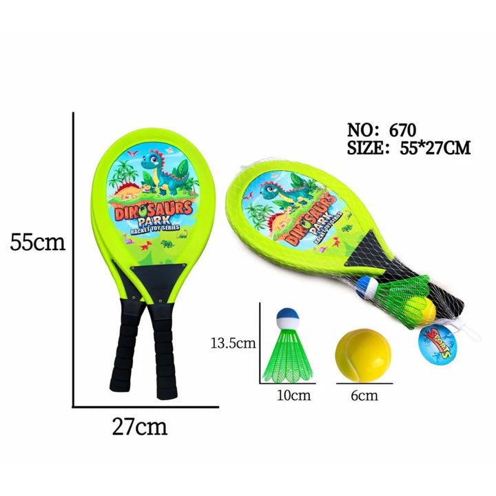 El Set de Raquetas Dinosaurios Park Ref. 670 es ideal para que los niños disfruten del aire libre mientras desarrollan su coordinación y movimiento. Con un diseño colorido inspirado en dinosaurios, este set ofrece diversión garantizada para jugar en familia o con amigos.